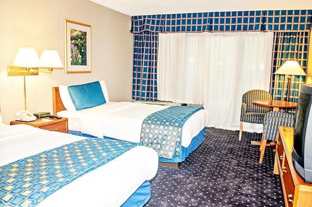 Fern Valley Hotel And Conference Center Louisville Dış mekan fotoğraf